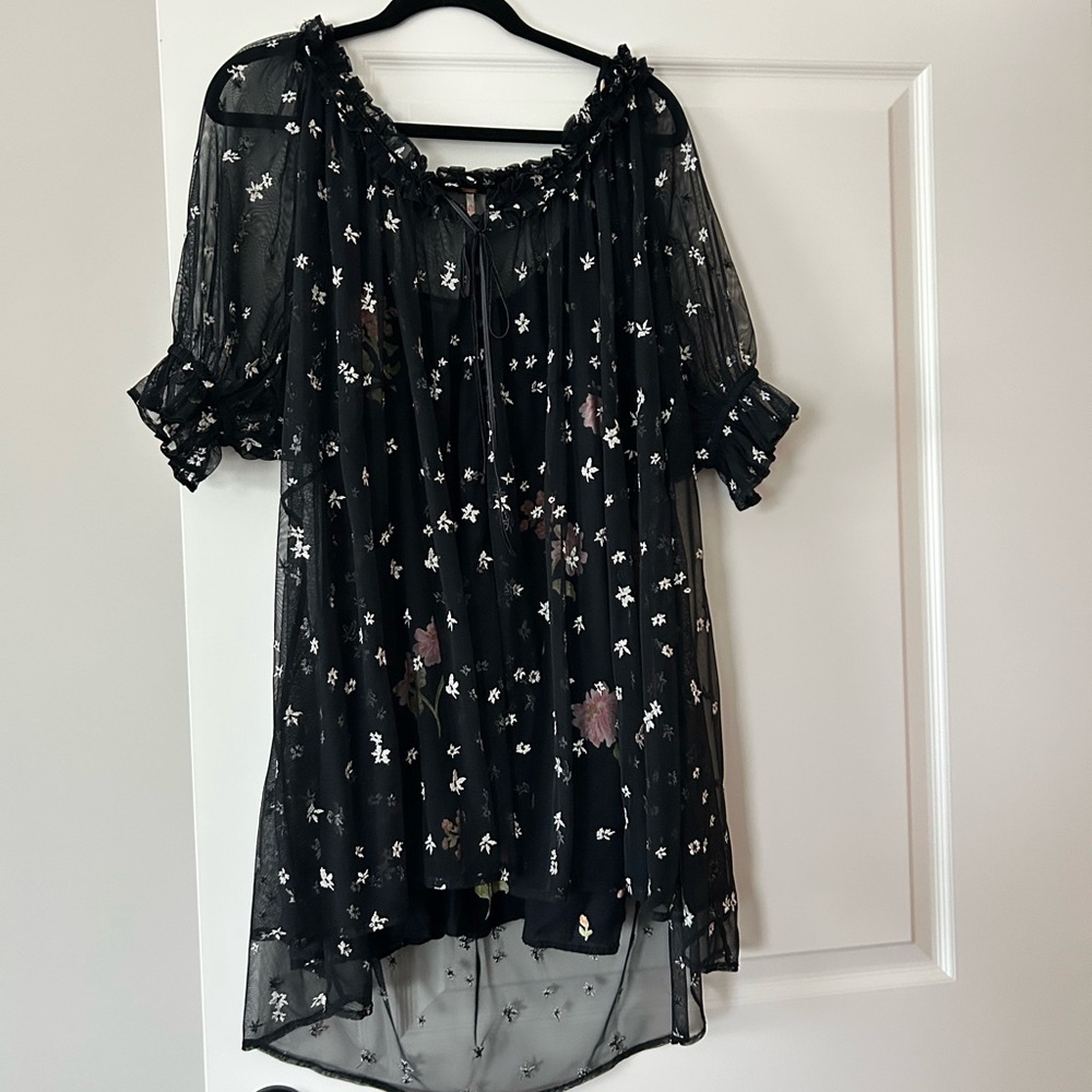 Free People Dress 
Size M
Great Condition